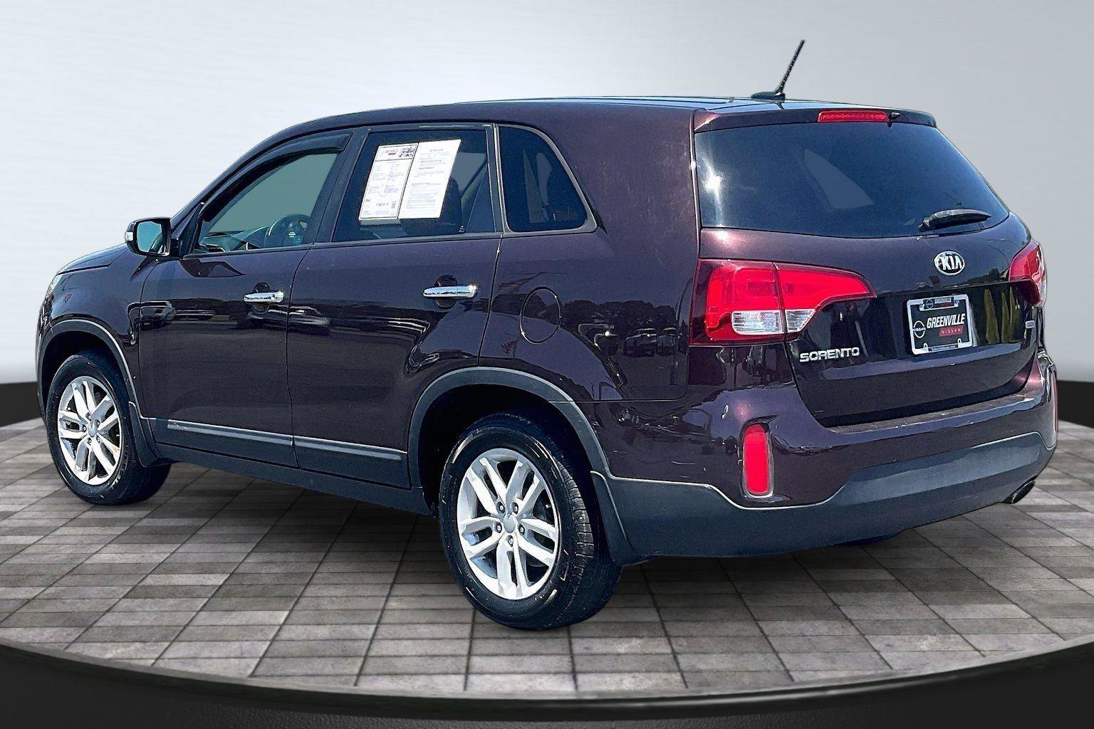 Used 2015 Kia Sorento LX FWD image 3