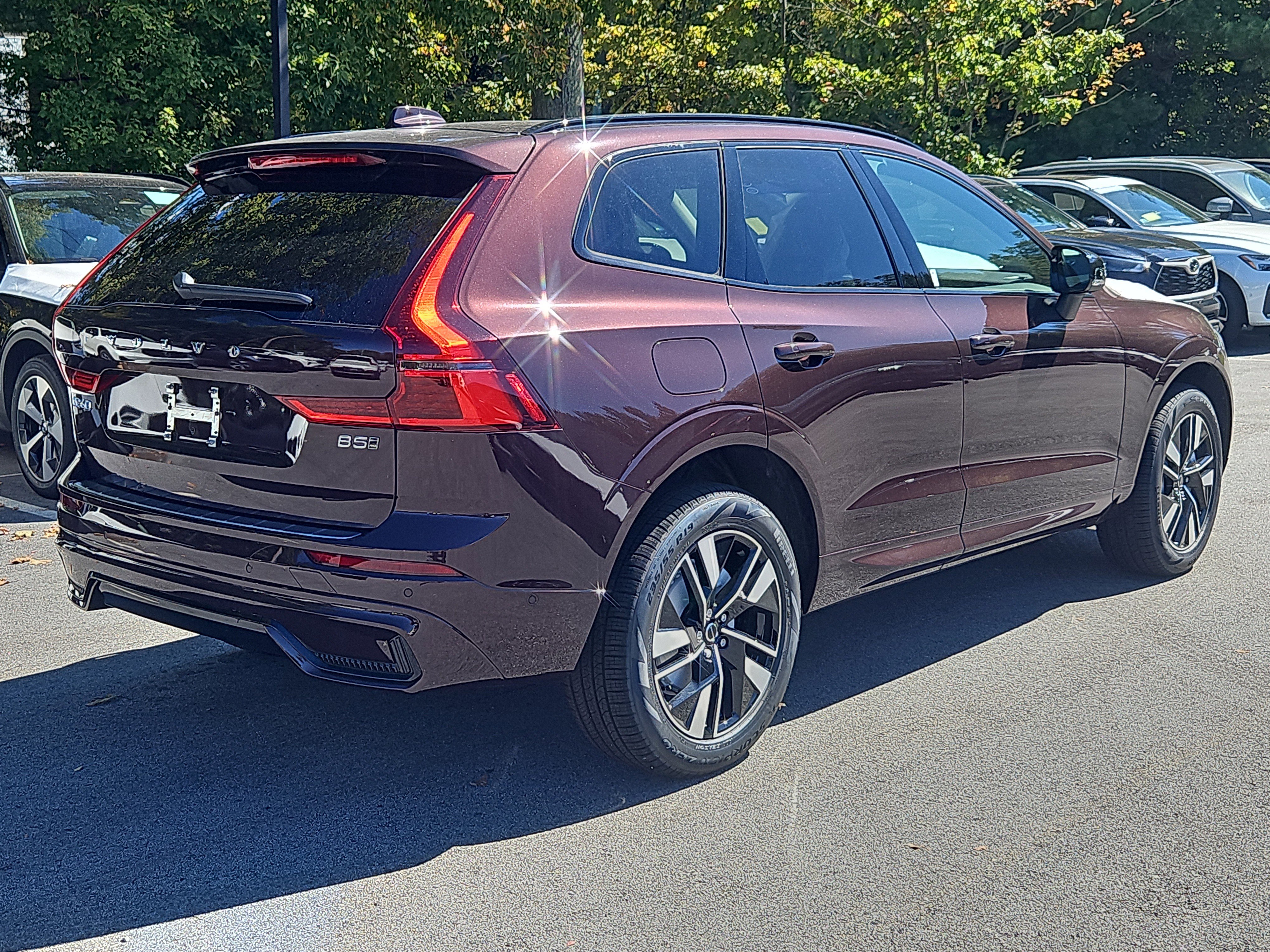 New 2026 Volvo XC60 B5 Plus w/ Protection Package Premier image 2