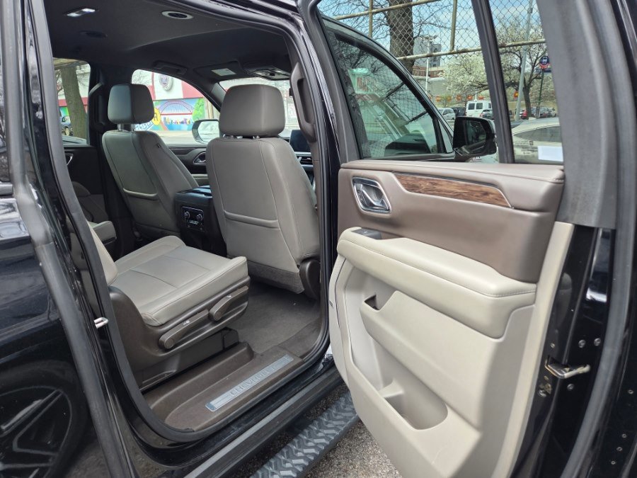 Used 2021 Chevrolet Suburban Z71 w/ Z71 Off-Road Package image 13