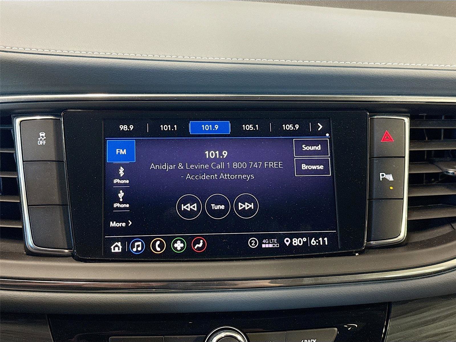 Used 2020 Buick Enclave Essence image 15