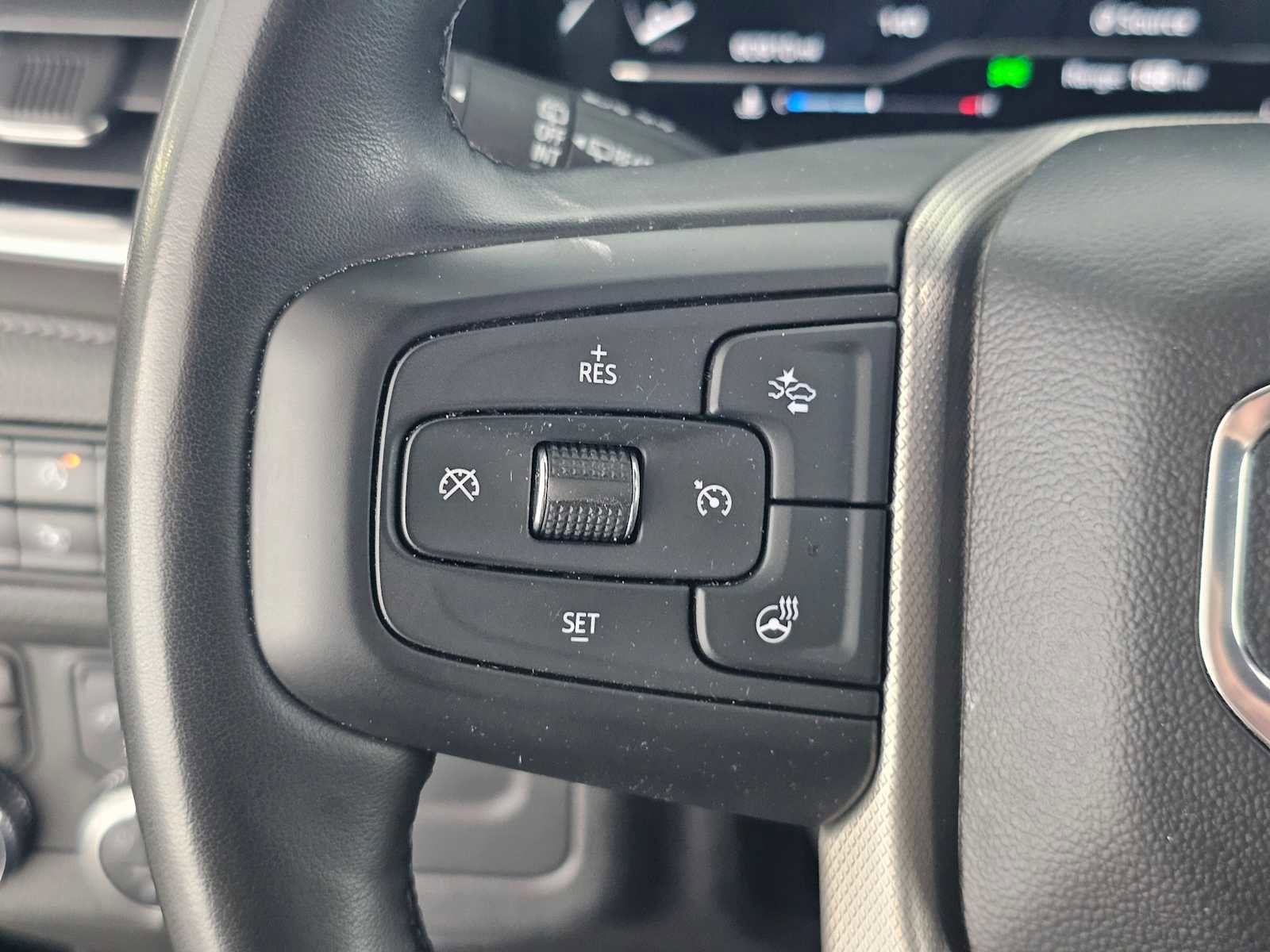 Used 2023 GMC Yukon Denali image 28