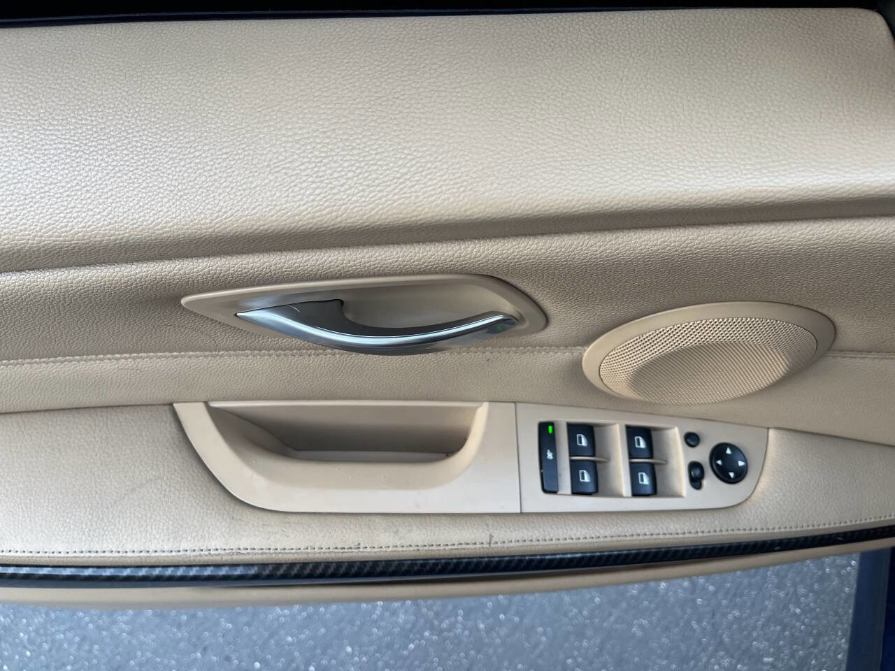 Used 2012 BMW 328i Wagon image 16