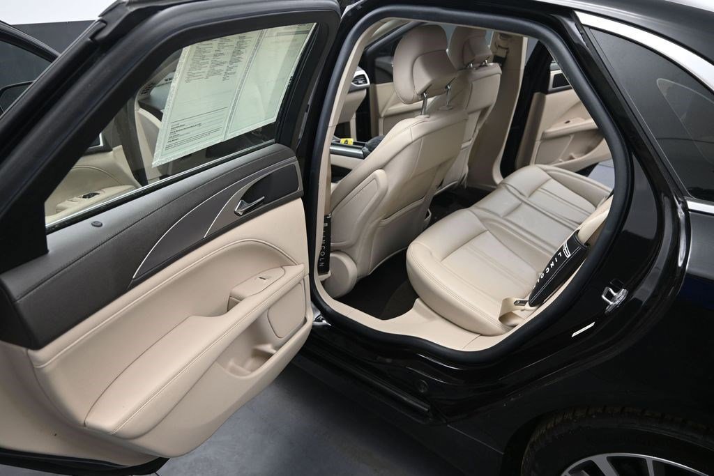 Used 2019 Lincoln MKZ Premiere FWD image 15
