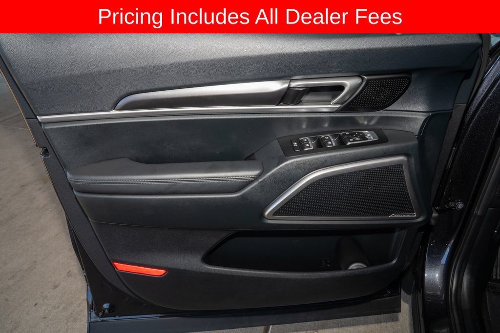Used 2025 Kia Telluride S FWD image 13