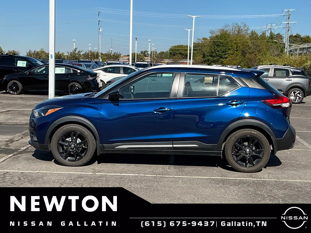 Used 2020 Nissan Kicks SR w/ SR Premium Package FWD image 4
