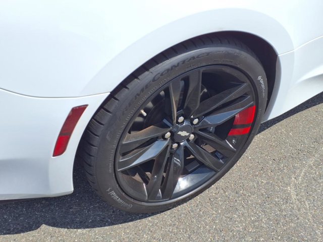 Used 2018 Chevrolet Camaro SS w/ Redline Edition image 9