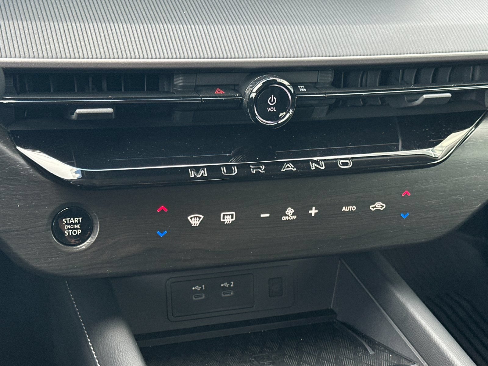 Used 2025 Nissan Murano SV AWD/4WD image 19