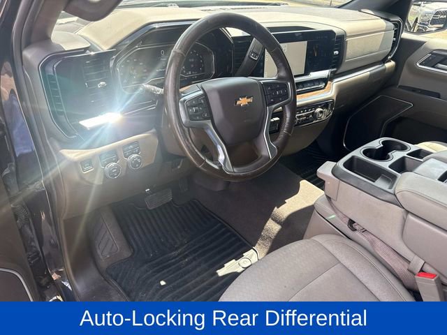 Used 2022 Chevrolet Silverado 1500 LT AWD/4WD image 25