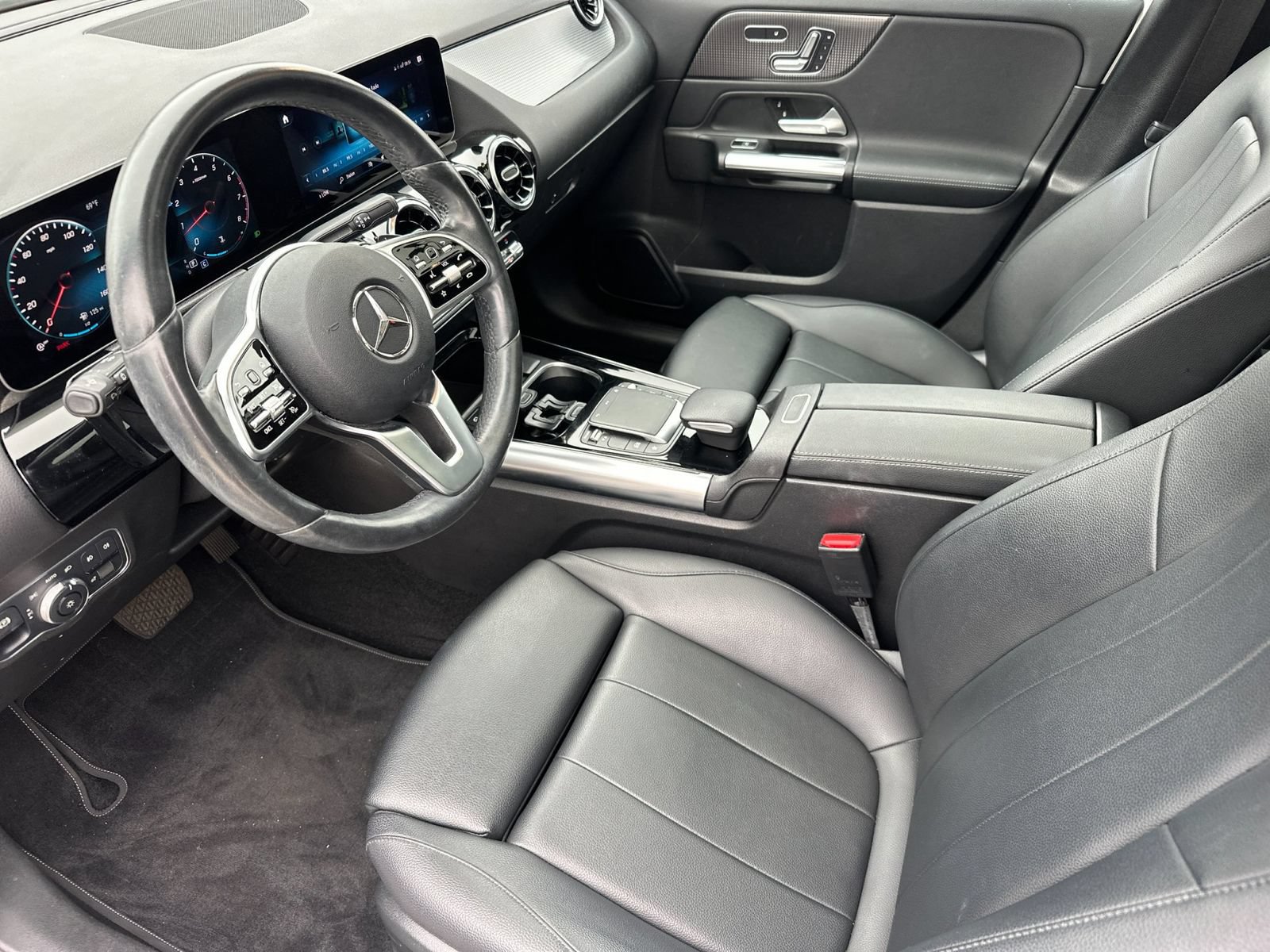 Used 2021 Mercedes-Benz GLA 250 4MATIC image 11