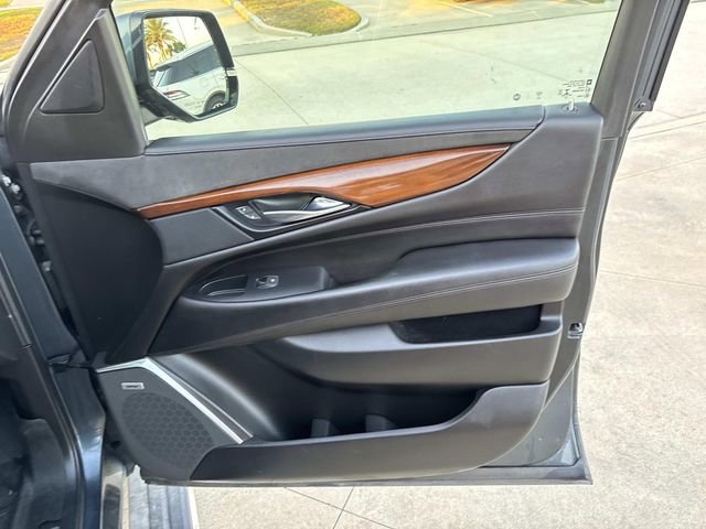Used 2019 Cadillac Escalade ESV Premium Luxury w/ LPO, Radiant Package image 14