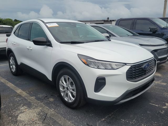 Certified 2023 Ford Escape Active FWD image 2