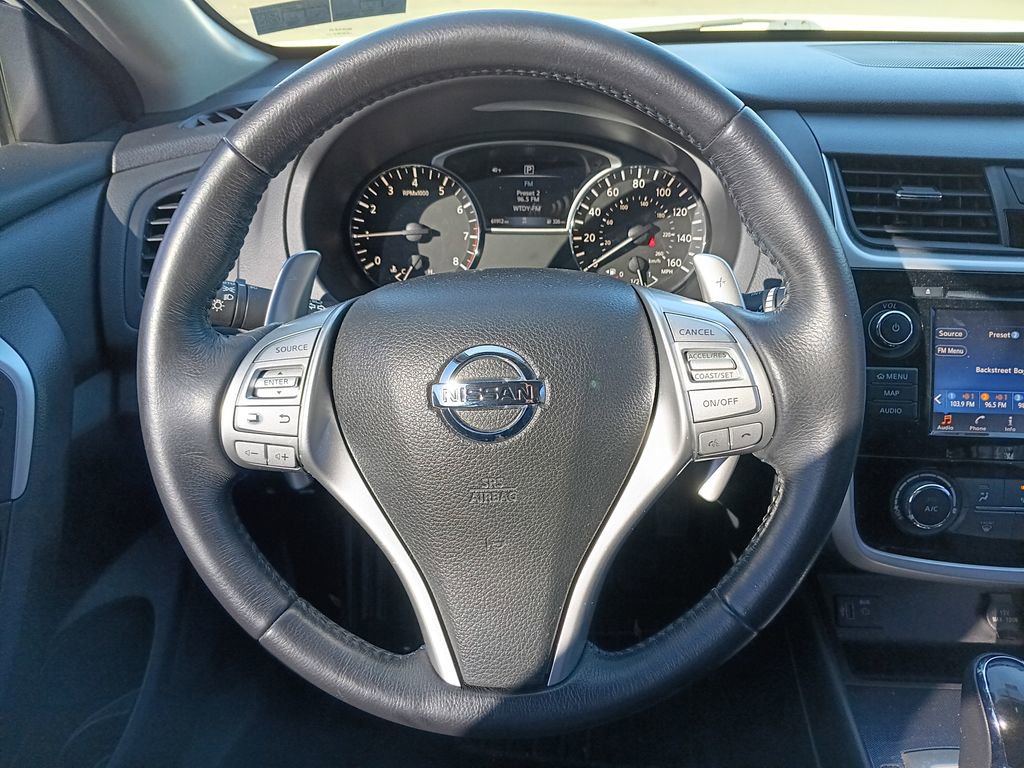 Used 2018 Nissan Altima 2.5 SR w/ SR Midnight Edition image 14