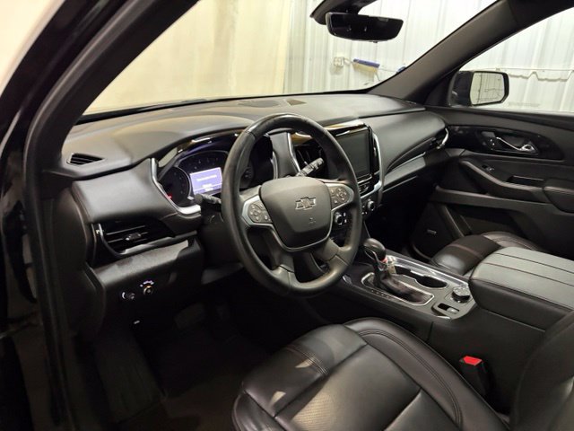 Used 2023 Chevrolet Traverse RS AWD/4WD image 35
