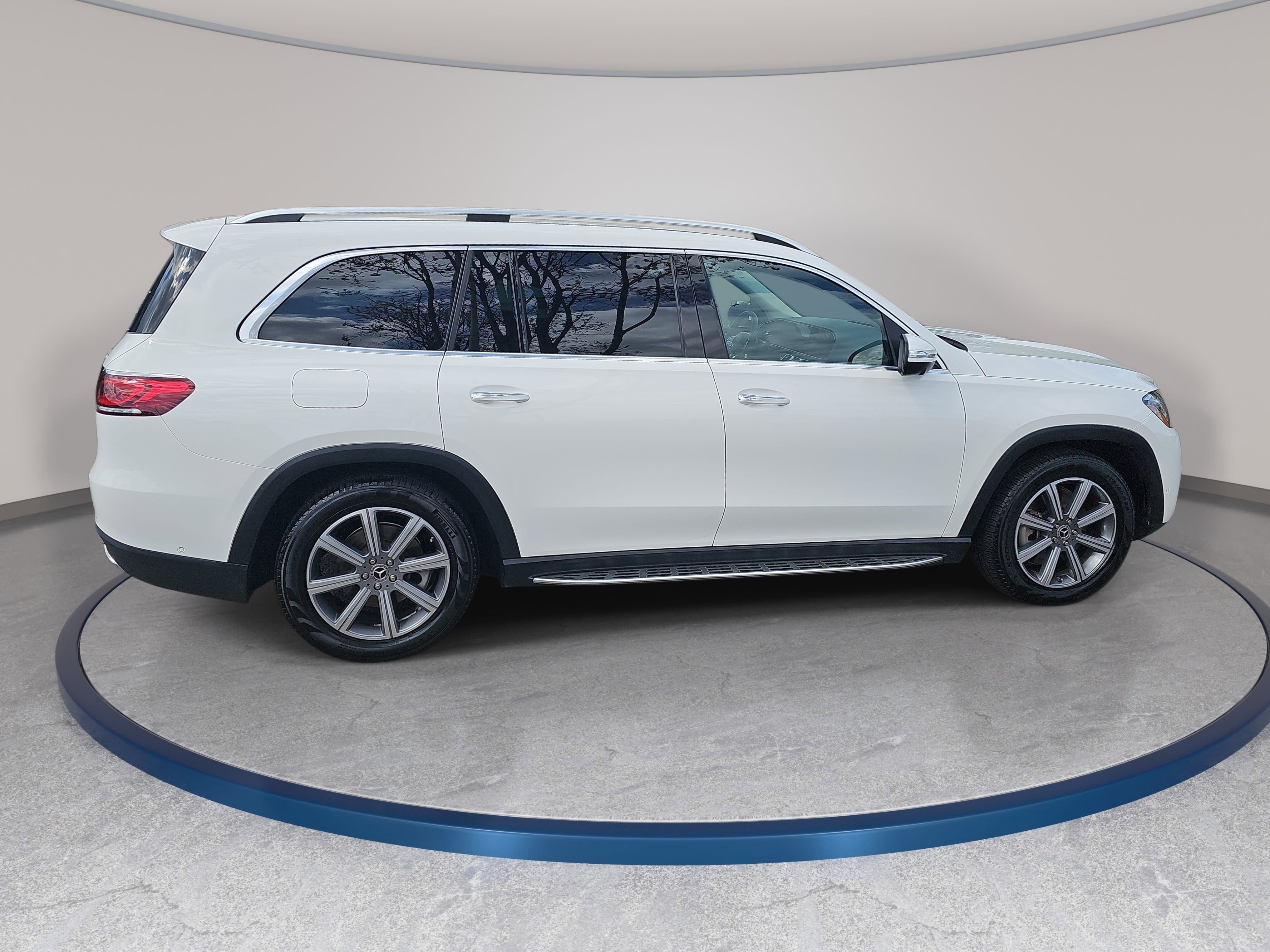 Used 2020 Mercedes-Benz GLS 450 4MATIC image 4