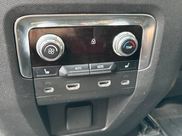 Used 2021 GMC Yukon XL SLT w/ SLT Luxury Plus Package AWD/4WD image 8