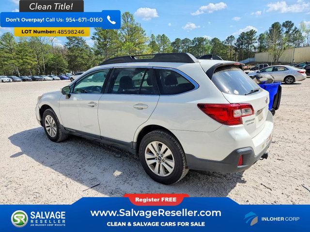 Used 2018 Subaru Outback 2.5i Premium AWD/4WD image 3