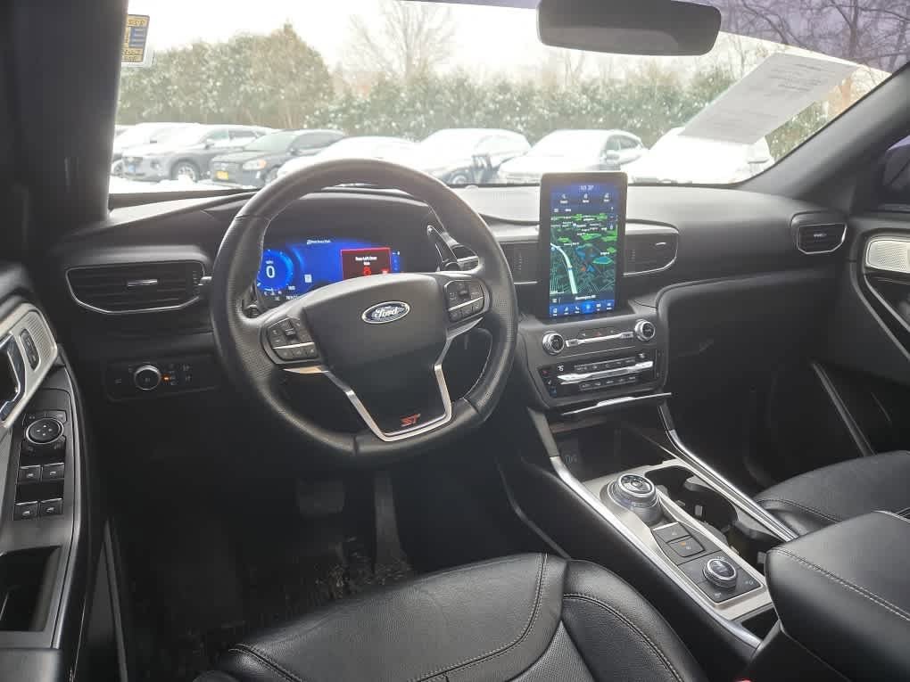 Used 2020 Ford Explorer ST w/ ST Street Pack image 10