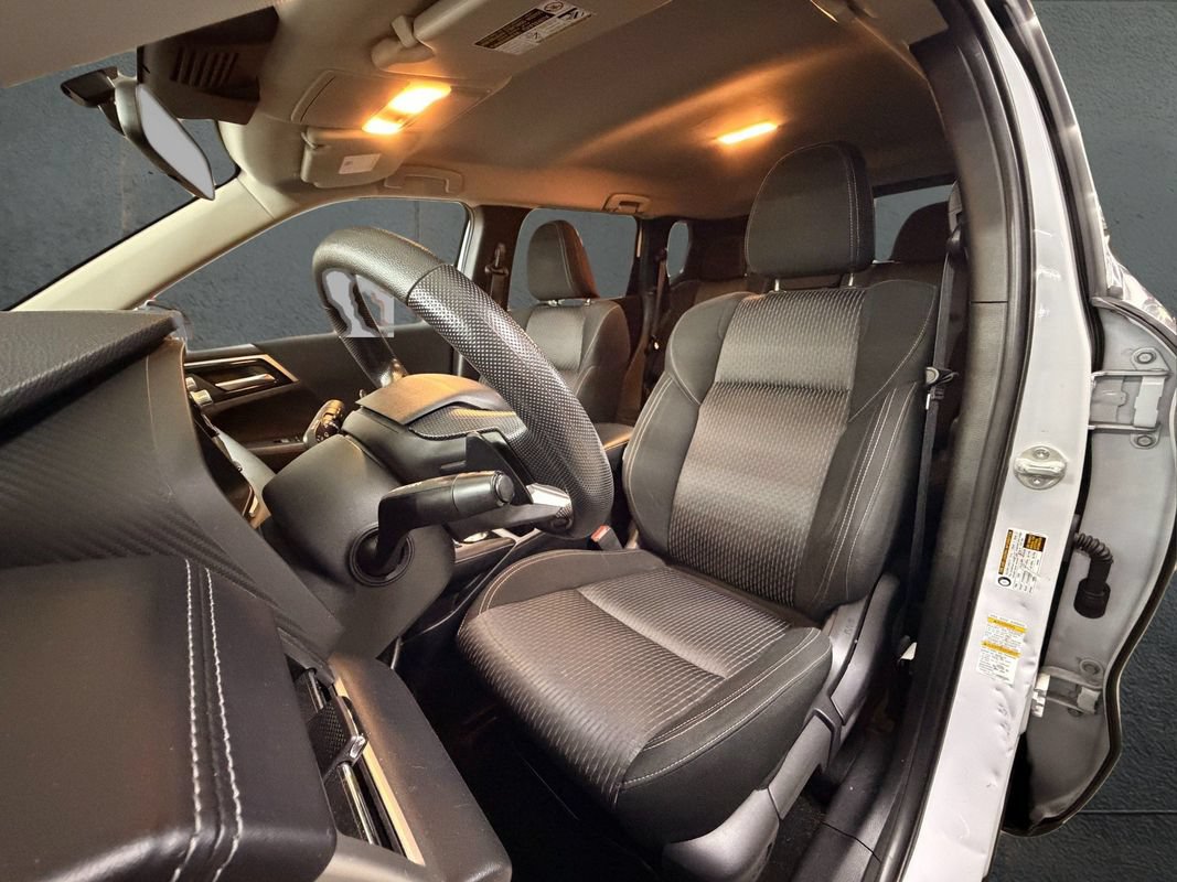 Used 2022 Mitsubishi Outlander ES AWD/4WD image 12
