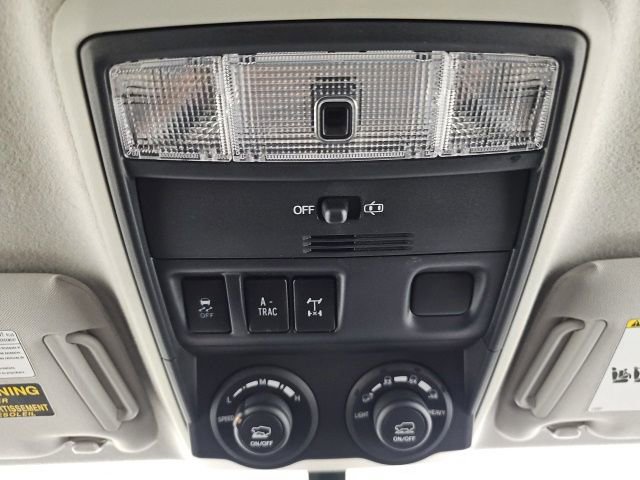 Used 2015 Toyota 4Runner Trail w/ Four Season Floor Mat Package AWD/4WD image 26