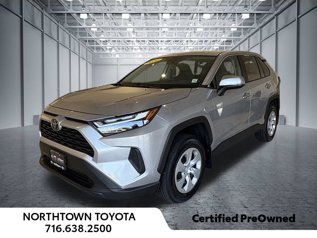 Used 2024 Toyota RAV4 LE AWD/4WD image 6
