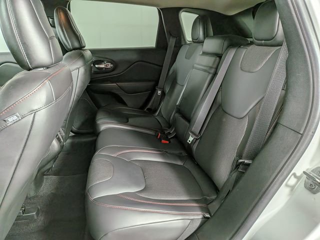 Used 2017 Jeep Cherokee Trailhawk w/ Cold Weather Group image 25