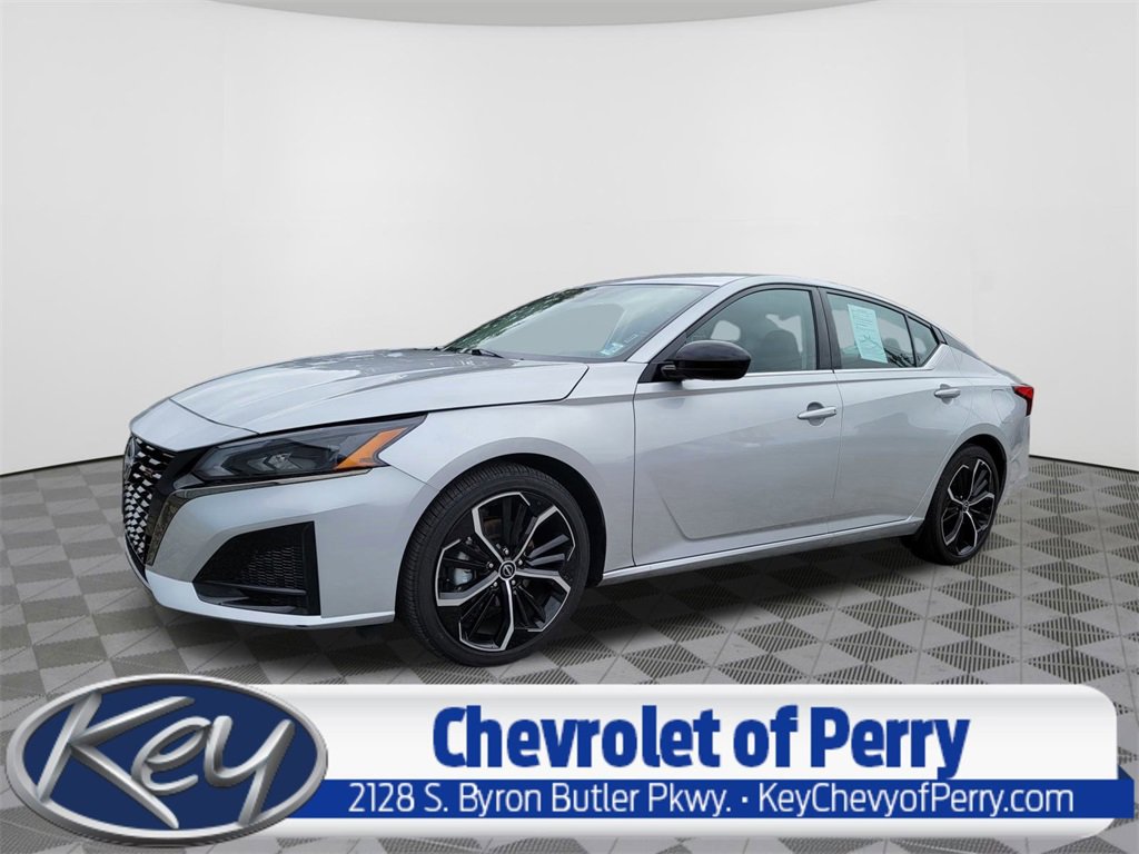 Used 2025 Nissan Altima 2.5 SR