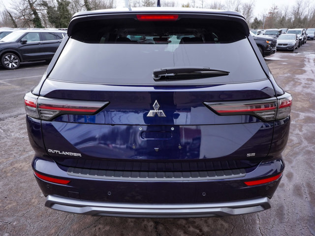 New 2026 Mitsubishi Outlander SE FWD image 6