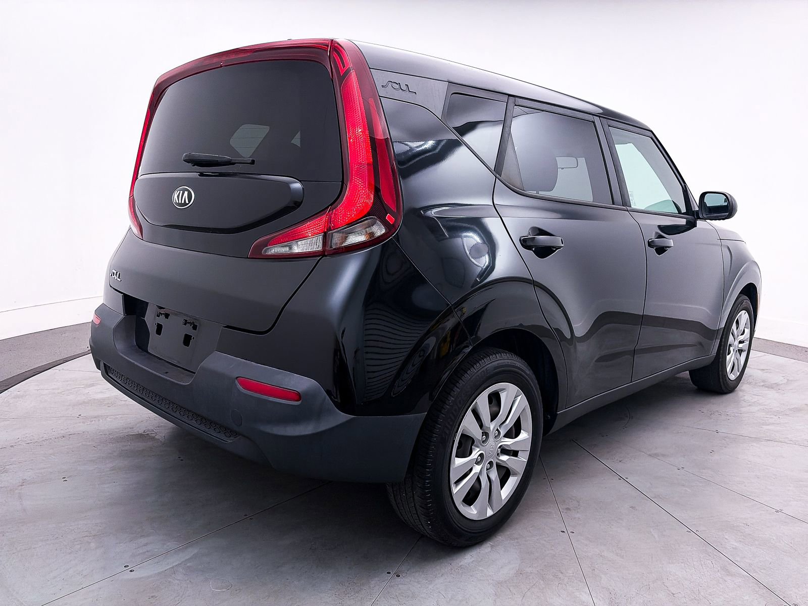Used 2020 Kia Soul LX image 14