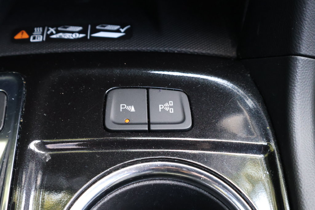 Certified 2023 Chevrolet Equinox Premier AWD/4WD image 23