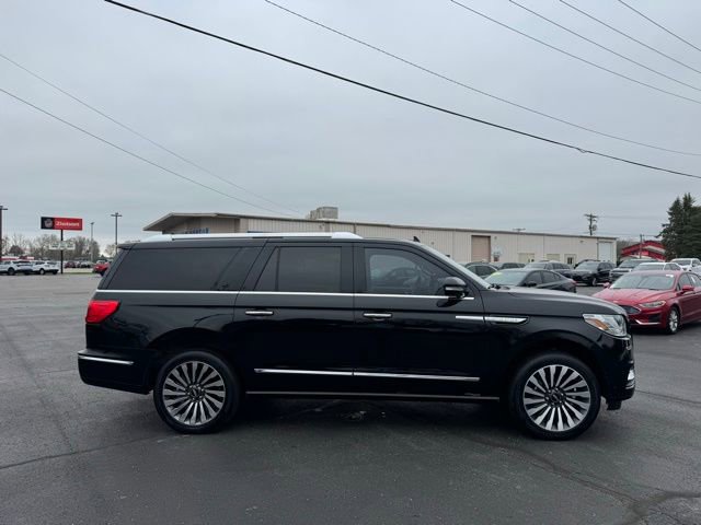 Used 2019 Lincoln Navigator L Reserve w/ Cargo Package AWD/4WD image 6