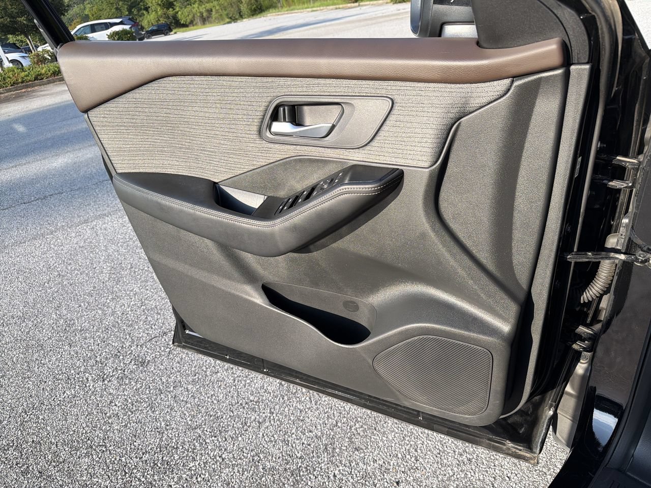 Certified 2023 Nissan Rogue SV FWD image 15