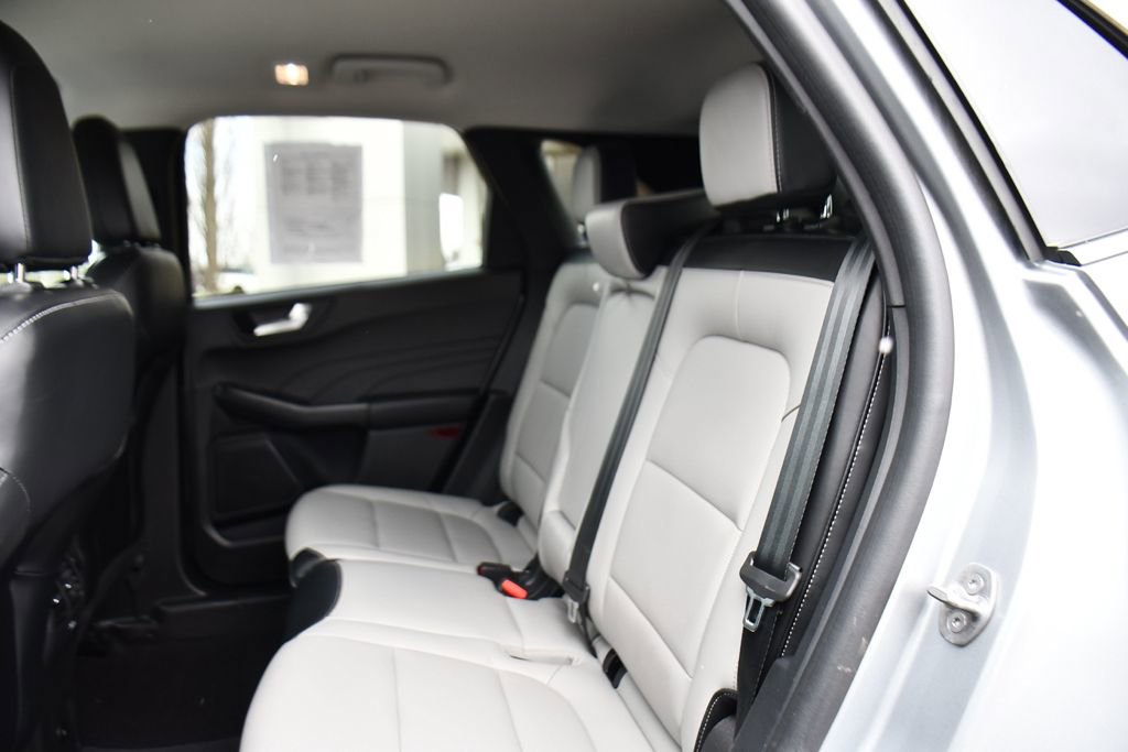 Used 2023 Ford Escape Platinum image 20