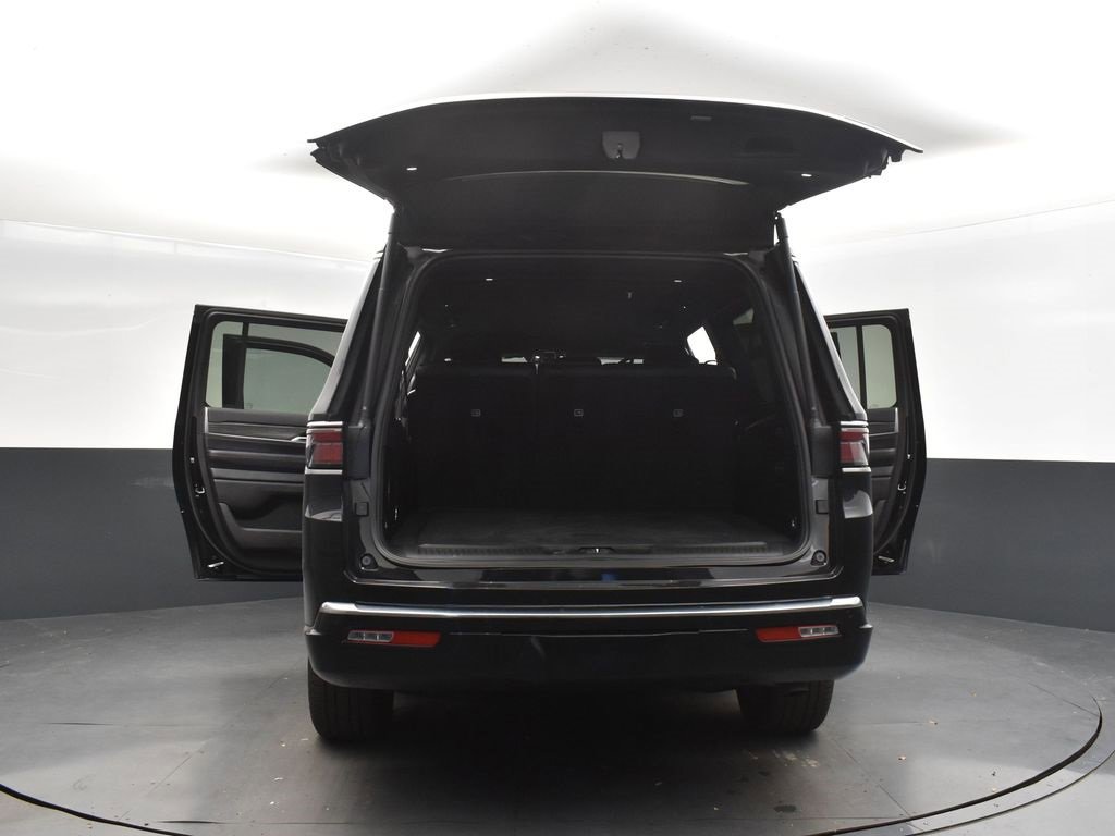 Used 2024 Jeep Wagoneer L Series II w/ Flexible Seating Group image 53