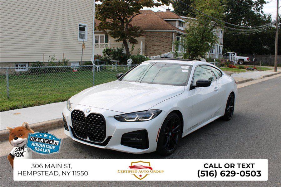 Used 2024 BMW 430i Coupe w/ M Sport Package RWD image 2