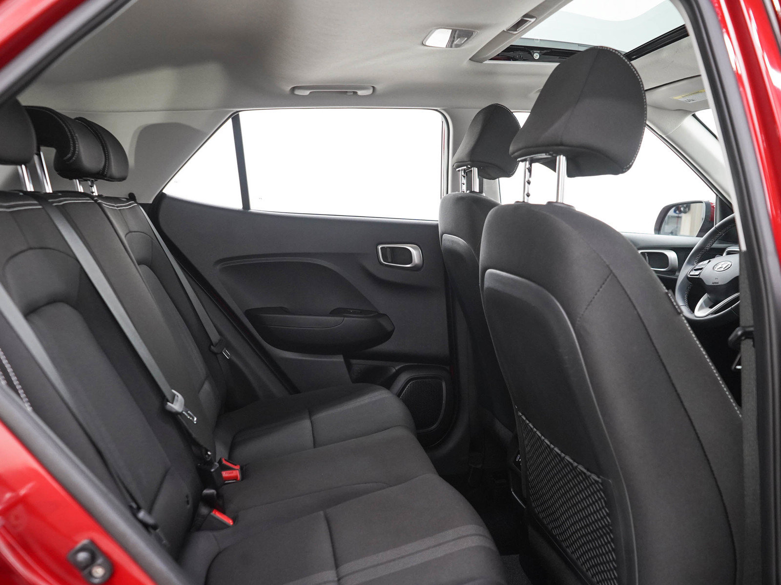 Certified 2024 Hyundai Venue SEL FWD image 13