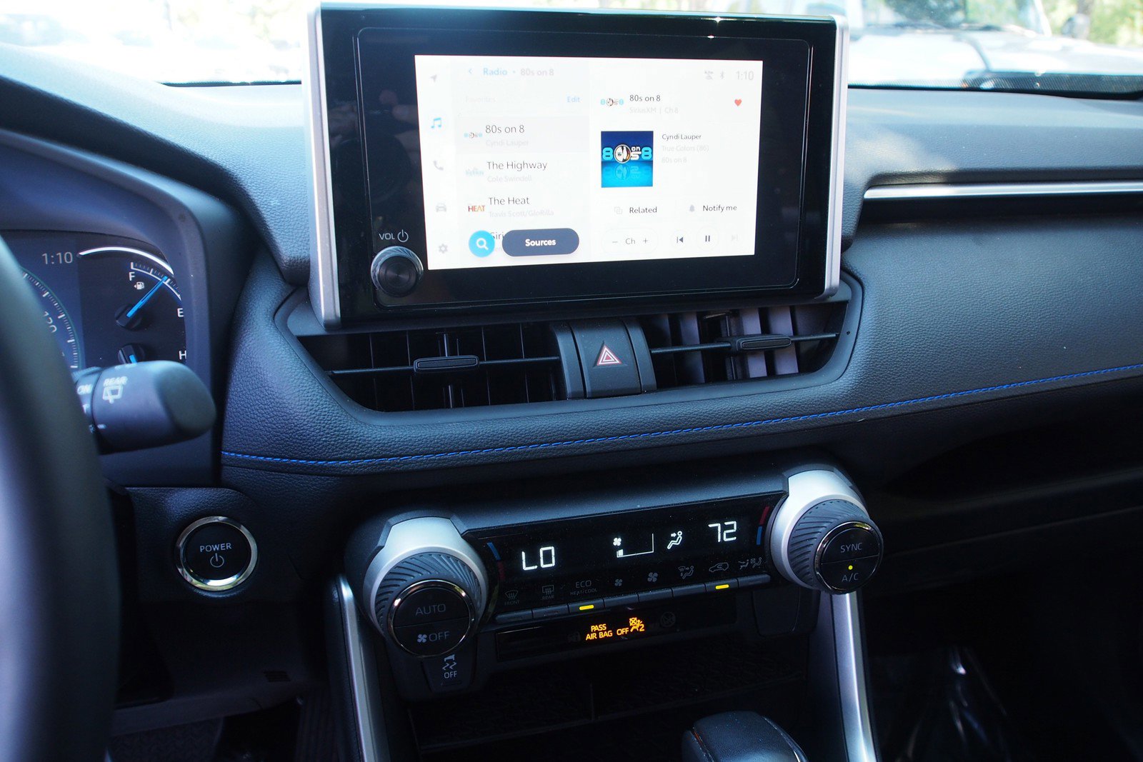 Used 2024 Toyota RAV4 SE image 25