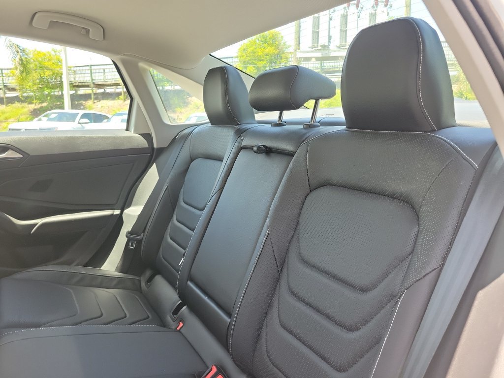 Used 2023 Volkswagen Jetta SEL FWD image 10