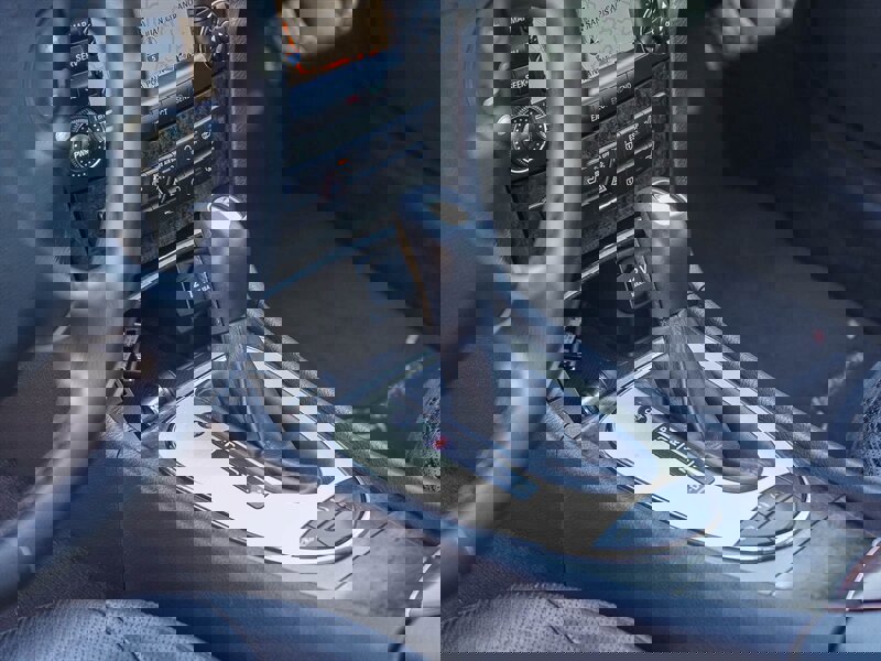 Used 2005 Mercedes-Benz E 500 4MATIC Wagon w/ Premium Pkg image 26