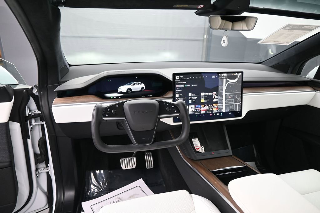 Used 2023 Tesla Model X AWD/4WD image 23