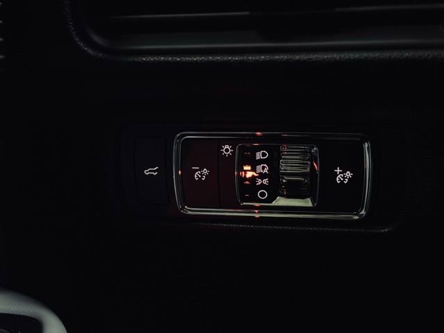 Used 2022 Lincoln Corsair Reserve w/ Elements Package image 34