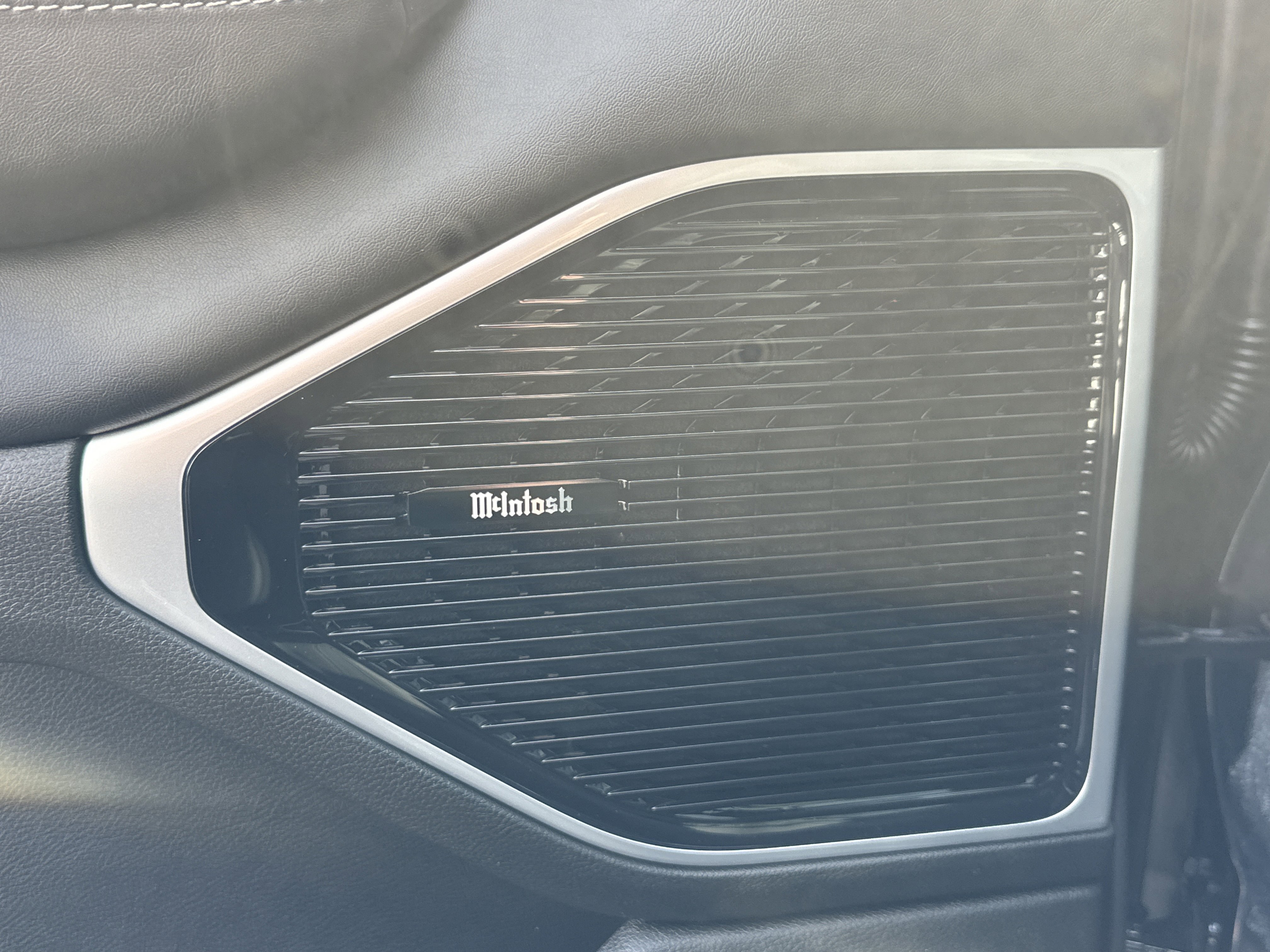 New 2026 Jeep Grand Wagoneer Limited AWD/4WD image 13