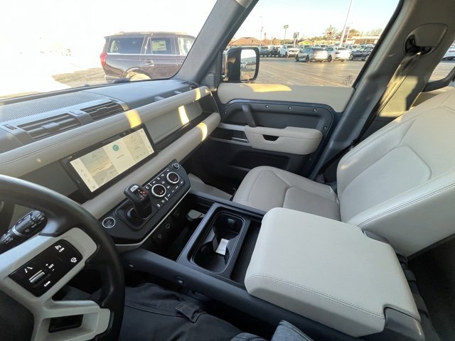 Used 2023 Land Rover Defender 110 S image 11