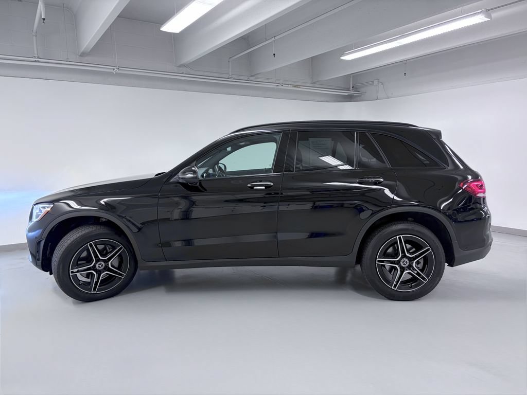 Used 2021 Mercedes-Benz GLC 300 4MATIC image 5