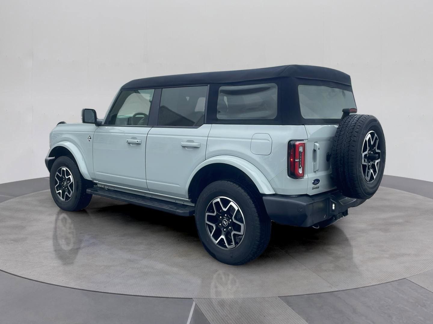 Certified 2024 Ford Bronco Outer Banks AWD/4WD image 3