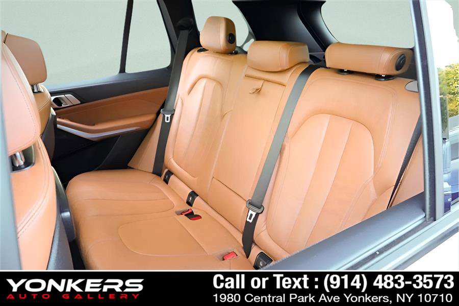 Used 2022 BMW X5 xDrive40i AWD/4WD image 44