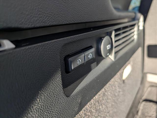 Used 2022 Lincoln Nautilus Reserve w/ Equipment Group 202A image 22