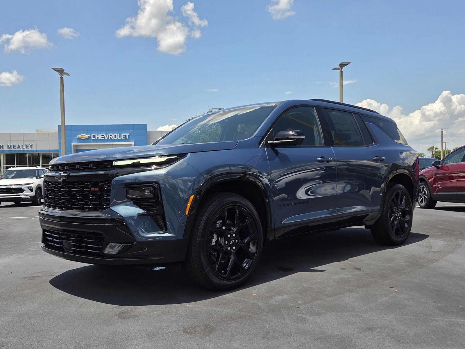 New 2026 Chevrolet Traverse RS FWD image 2