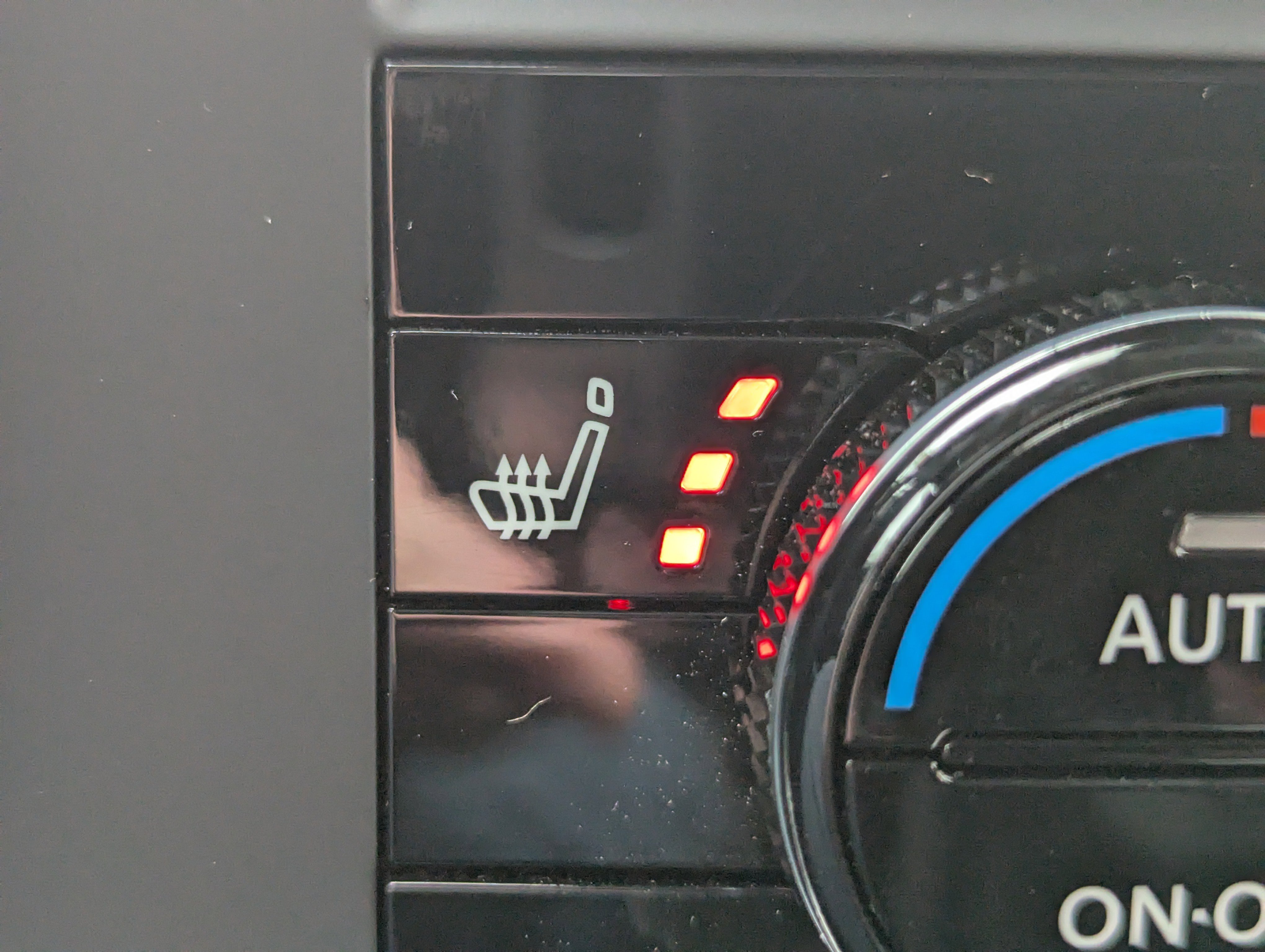 New 2026 Nissan Rogue SV image 18