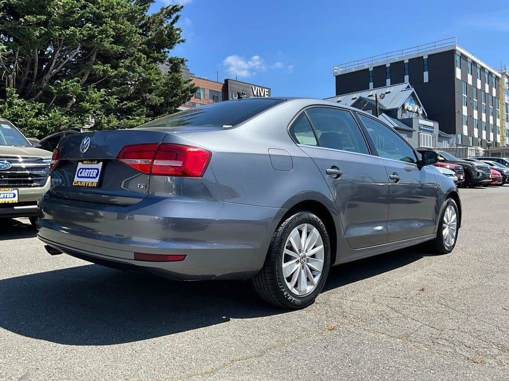 Used 2015 Volkswagen Jetta SE FWD image 8