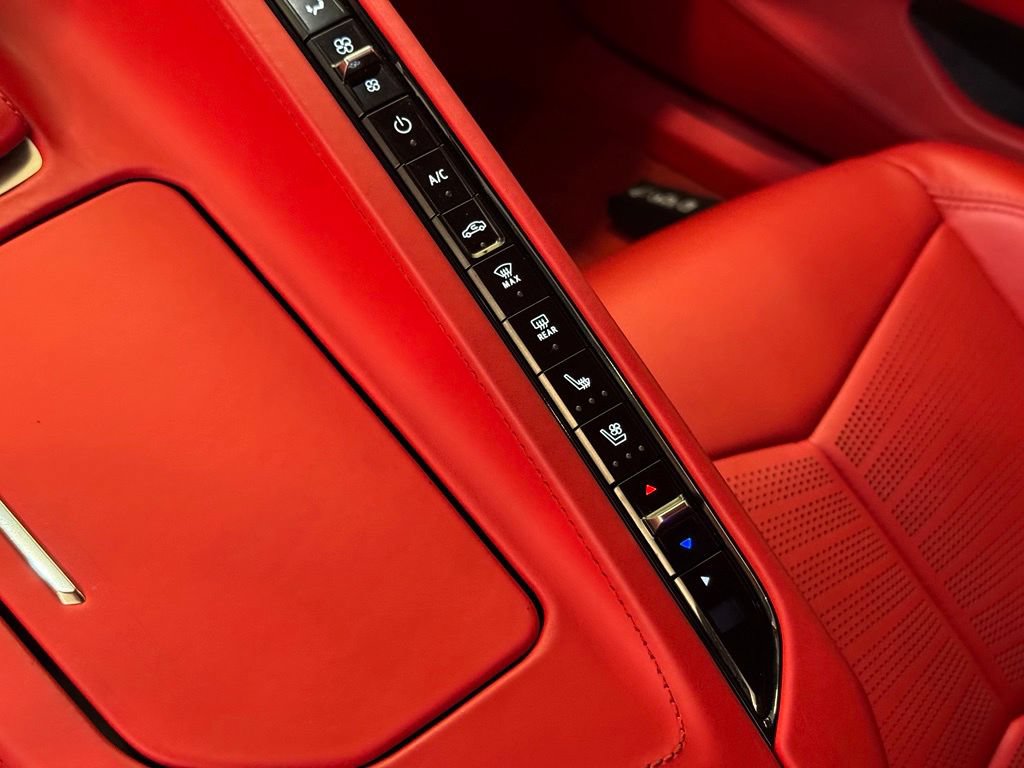 Used 2024 Chevrolet Corvette Z06 RWD image 34